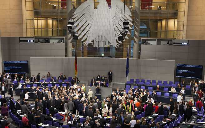 Οι Γερμανοί βουλευτές ψηφίζουν για τη νομιμοποίηση του γάμου ομοφυλοφίλων